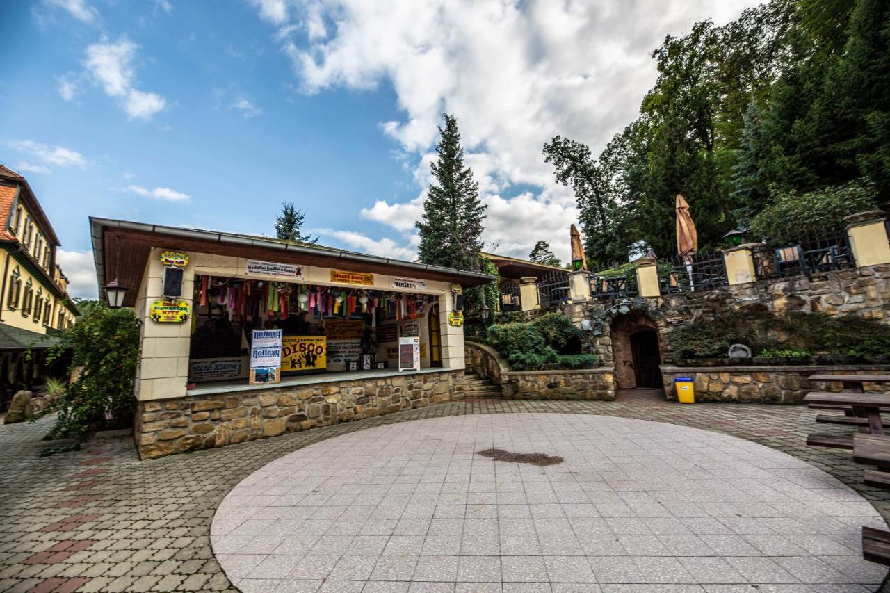 Lovecky Zamecek Buchlovice Exterior foto