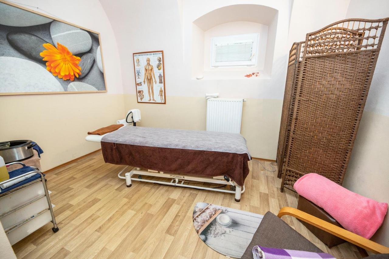 Lovecky Zamecek Buchlovice Exterior foto